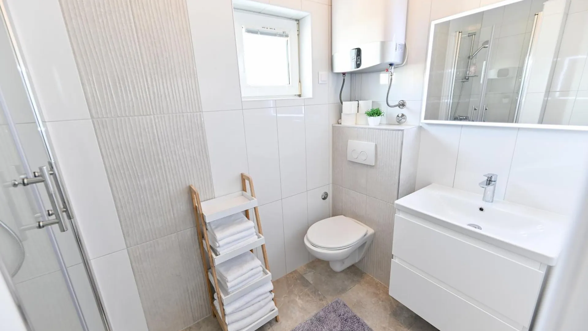סלינה Apartments Martom 1 0*,