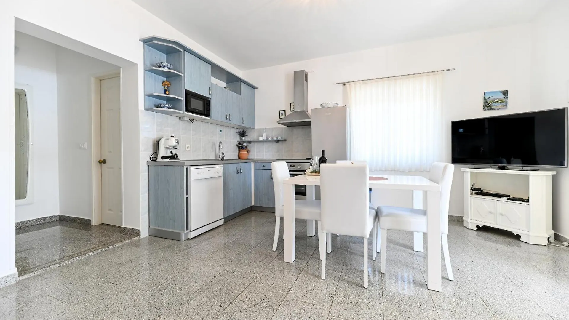 Apartments Martom 1 Seline