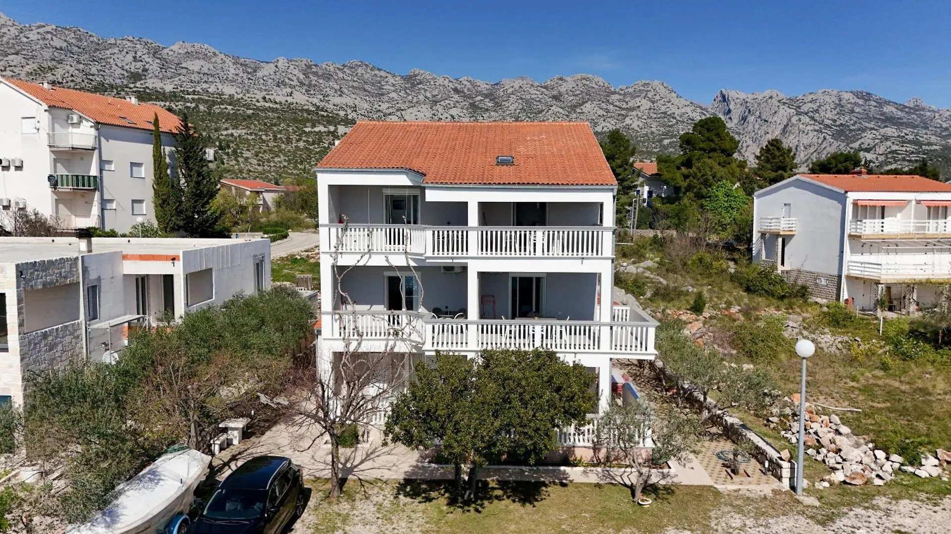 סלינה Apartments Martom 1 0*,