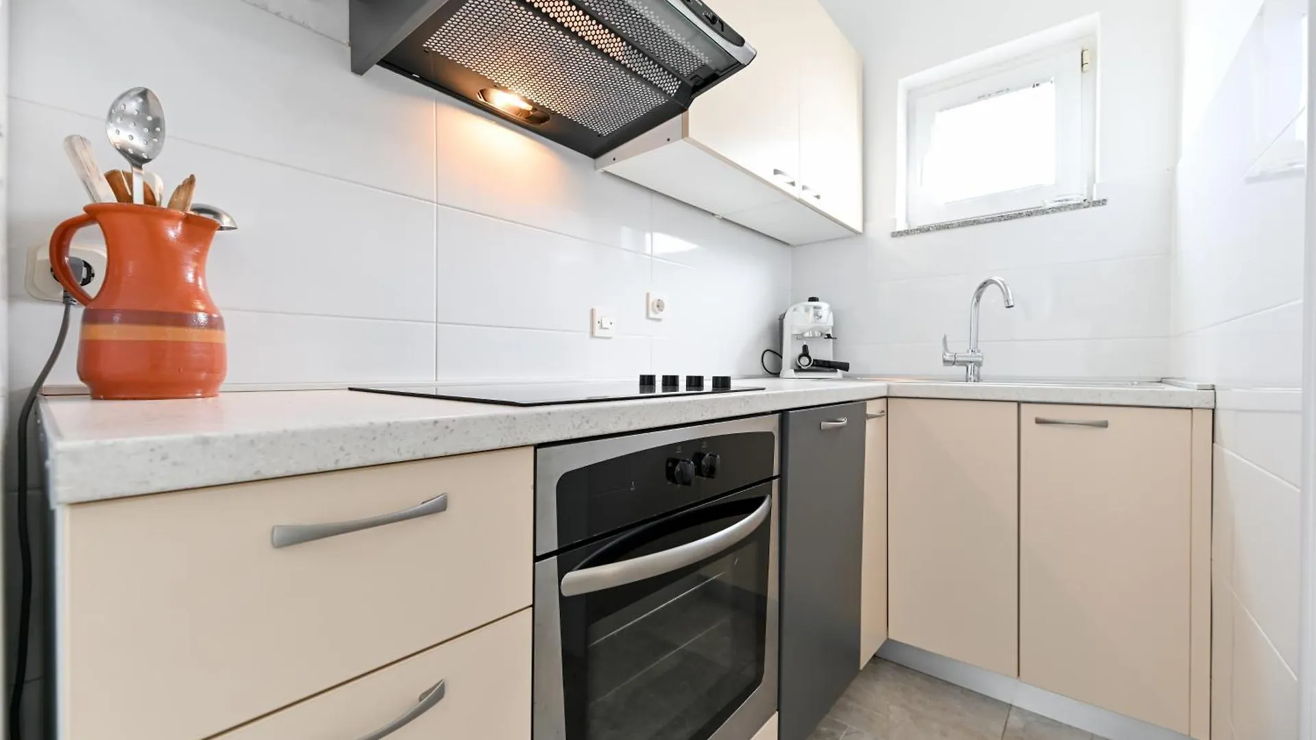 Apartments Martom 1 Seline