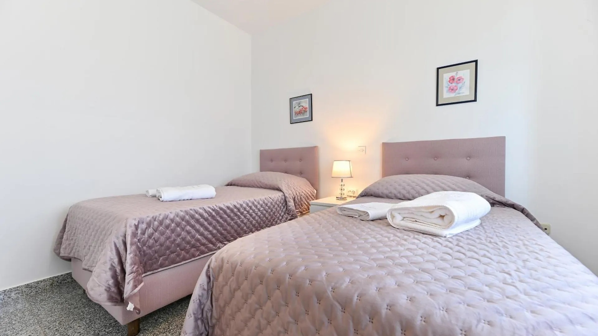 סלינה Apartments Martom 1 קרואטיה