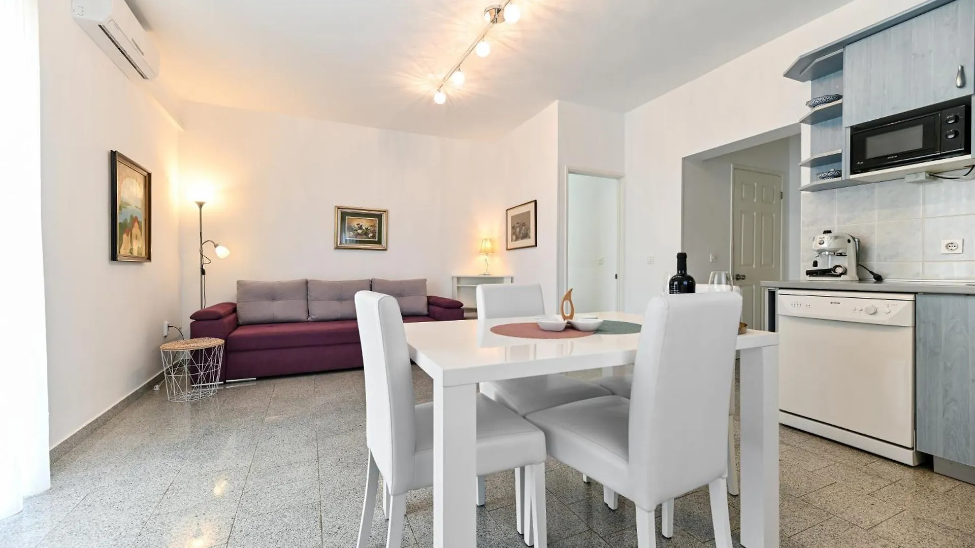 סלינה Apartments Martom 1